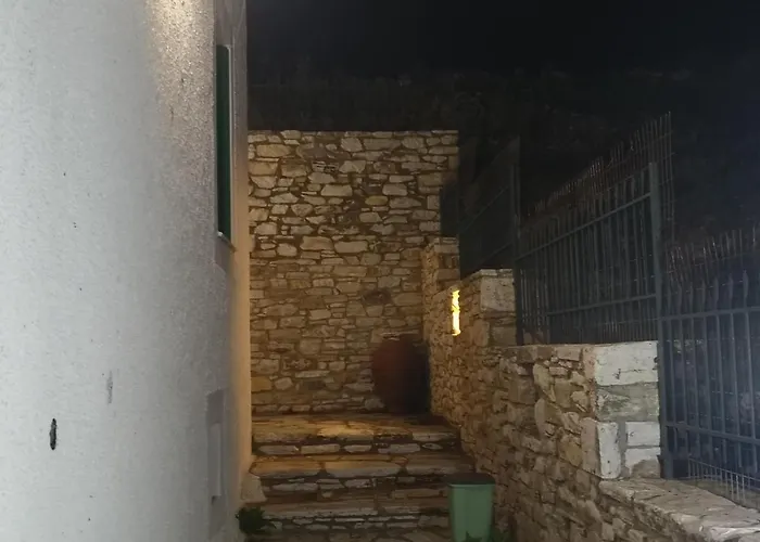 με θέα το χωριό & το όρος ζευς! * Aperathos