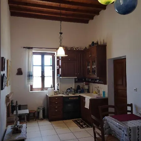 με θέα το χωριό & το όρος ζευς! *