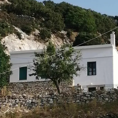 Apartment με θέα το χωριό & το όρος ζευς! Aperathos